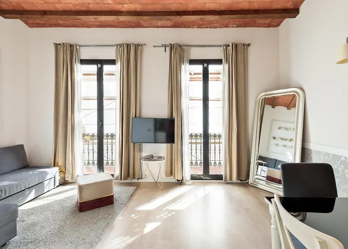 Enjoy Montserrat Boutique In Eixample
