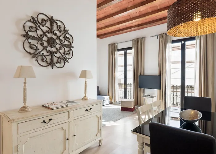 Enjoy Montserrat Boutique In Eixample